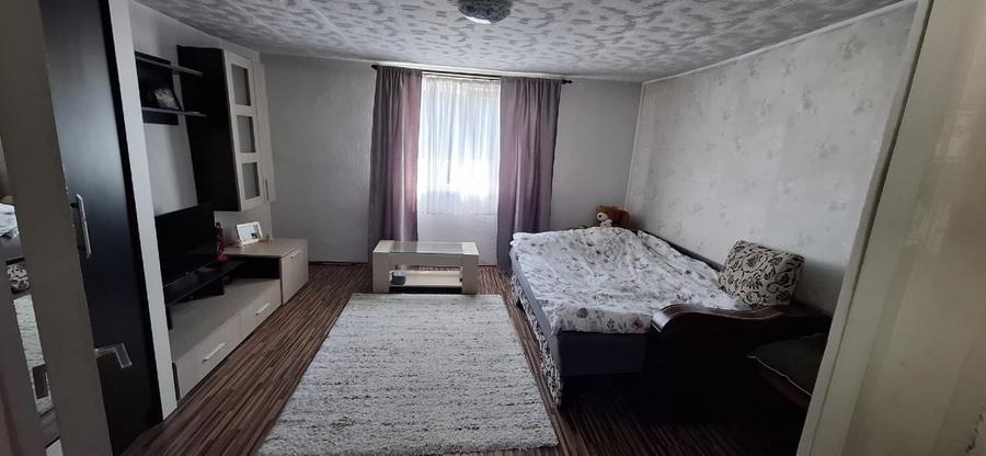Casă individuală cu 2 camere cu Canalizare în Cristian