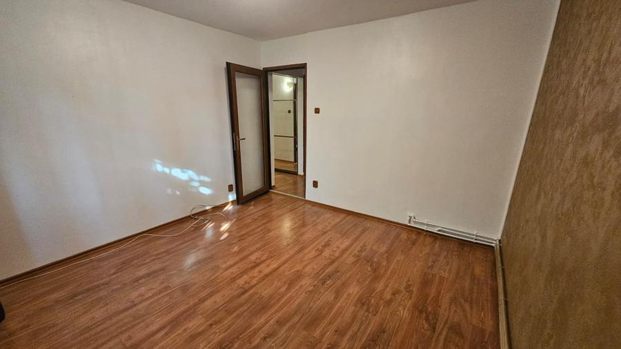 Apartament cu 3 camere decomandat în Țiglina 3