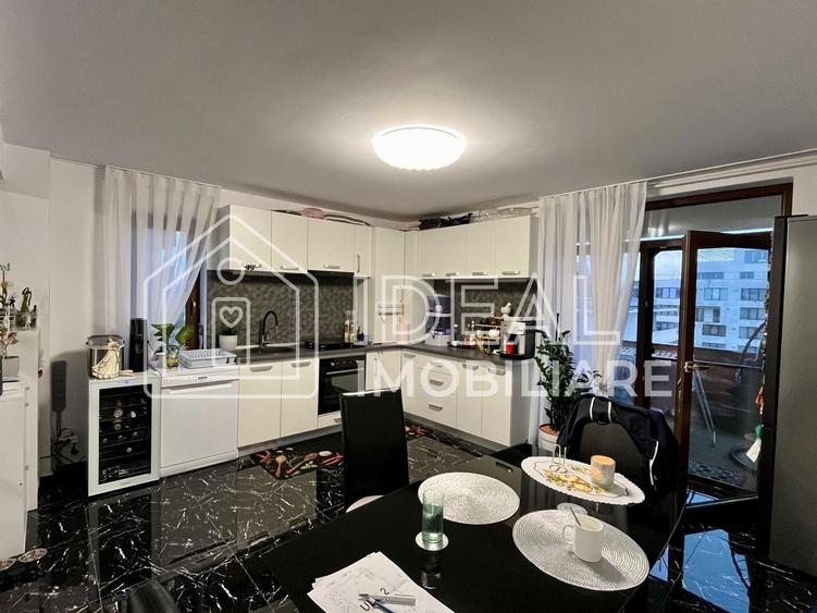 Apartament cu 4 camere decomandat, mobilat în Șelimbăr