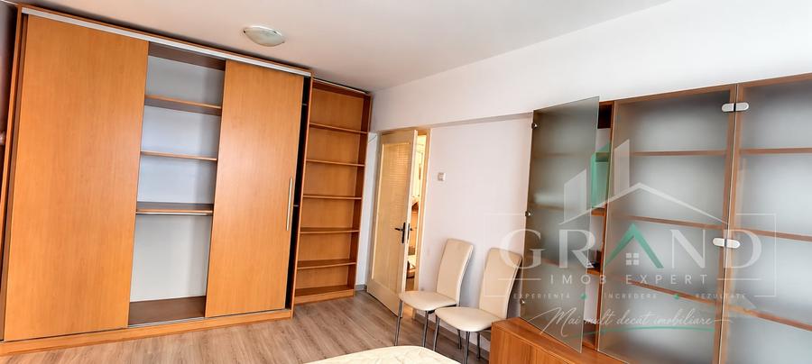 Apartament cu 2 camere semidecomandat, mobilat în Central