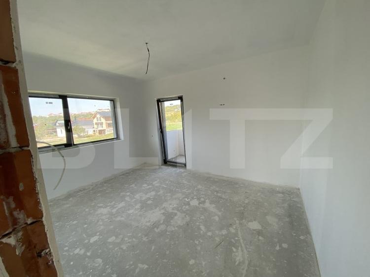 Casă individuală cu 4 camere cu Teren 500 Mp în Exterior Sud