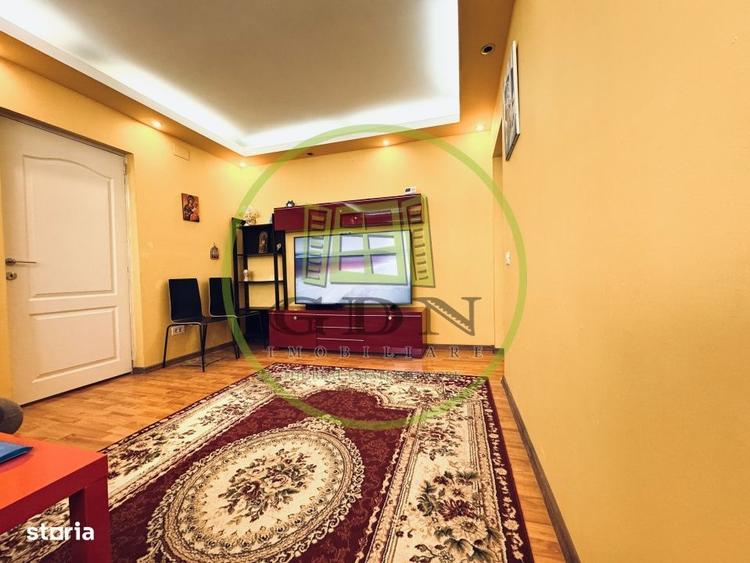 Apartament cu 3 camere, mobilat în Pajura