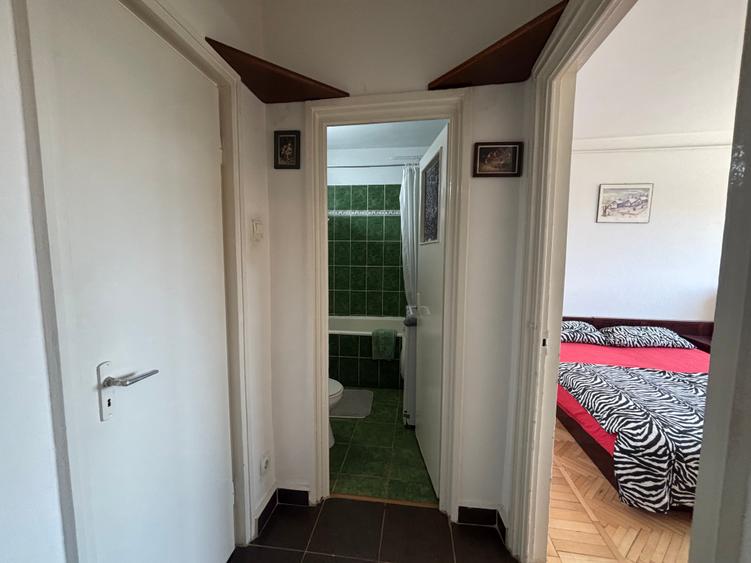 Apartament cu 2 camere semidecomandat în Grivița