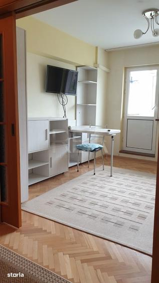 Apartament cu 3 camere decomandat, mobilat în Rahova