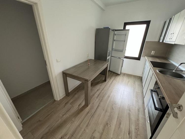 Casă cu 3 camere cu Teren 500 Mp în Exterior Vest