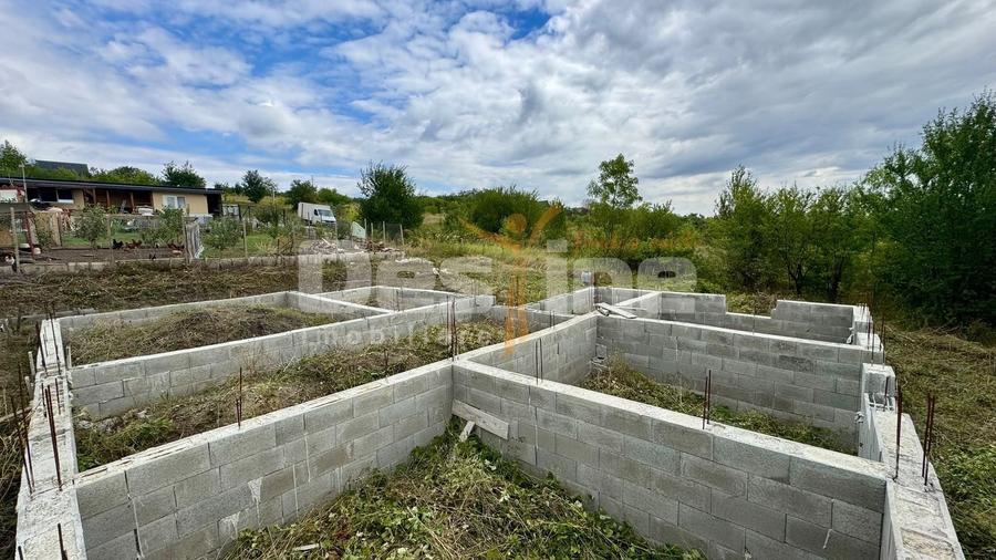 Teren Construcții intravilan de 415 mp, în Deal