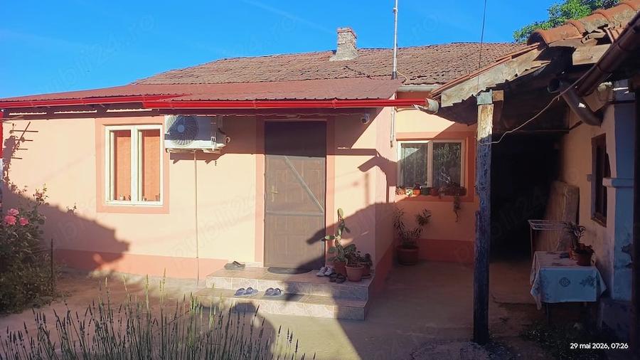 Casă cu 2 camere cu Teren 170 Mp în Central