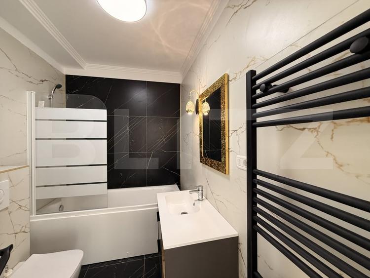 Duplex cu 6 camere cu Canalizare în Romanești