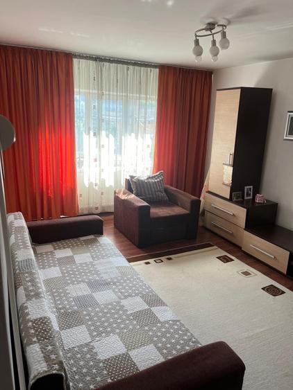 Apartament cu 2 camere decomandat în Lipovei