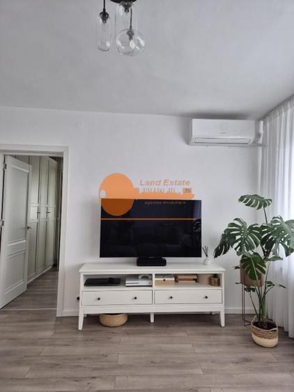 Apartament cu 2 camere semidecomandat, mobilat în 1 Mai