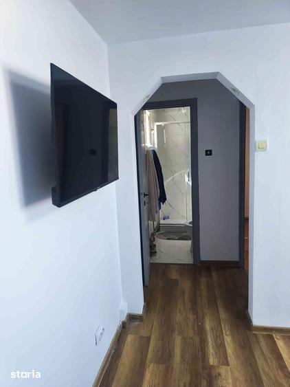 Apartament cu 3 camere în Șerbănești