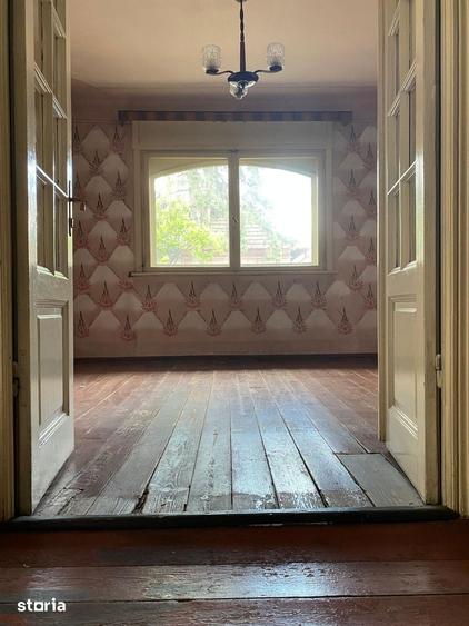 Apartament cu 3 camere în Decebal