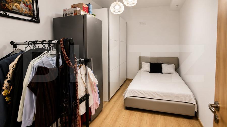 Apartament cu 3 camere semidecomandat, mobilat în Vest