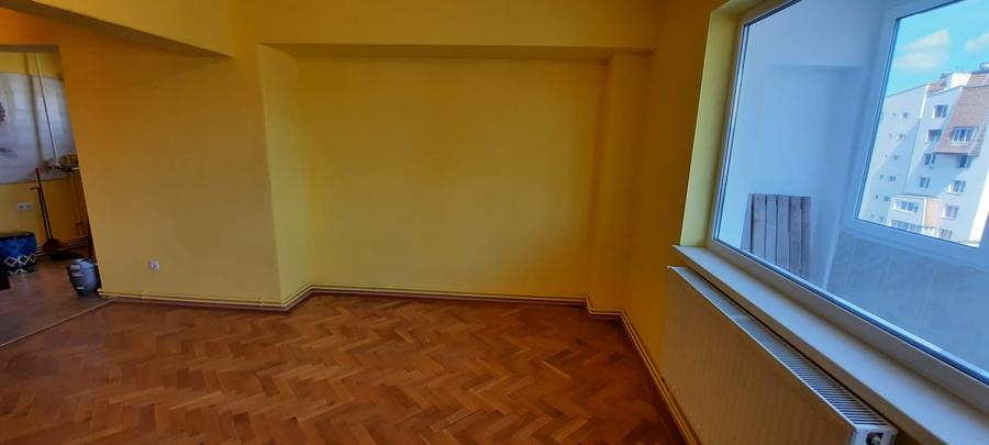 Apartament cu 4 camere decomandat în Ultracentral