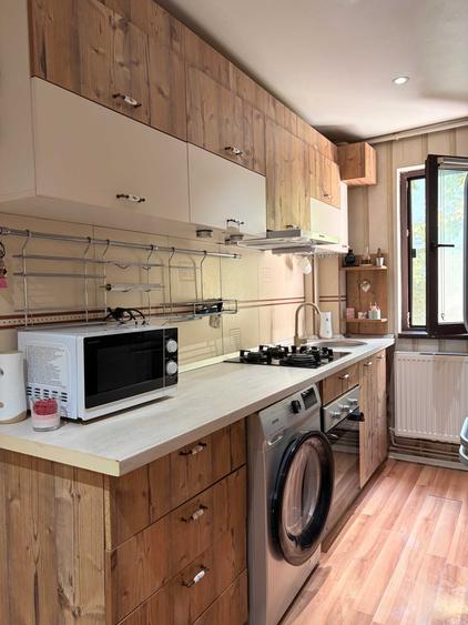 Apartament cu 2 camere semidecomandat în Dacia