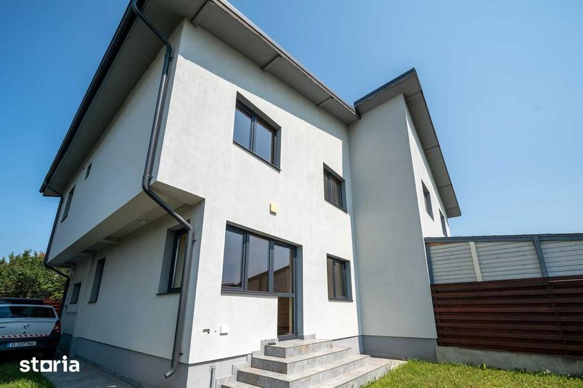Casă cu 4 camere cu Teren 200 Mp în Domnești