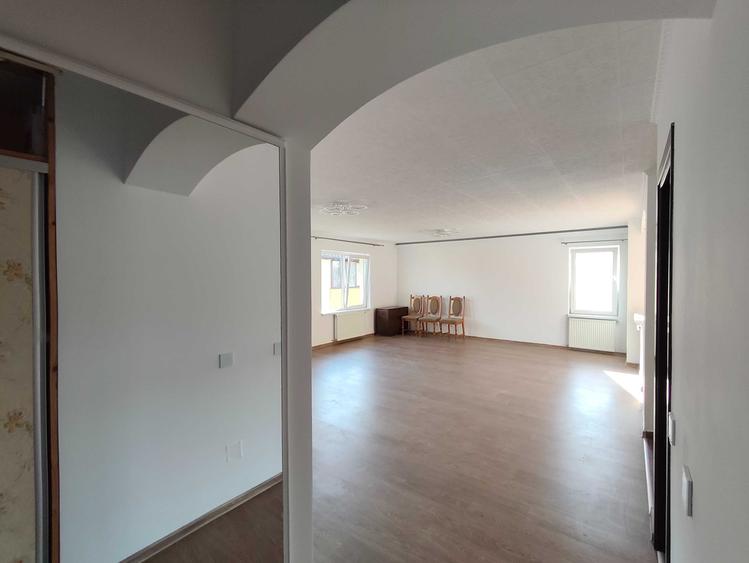 Apartament cu 4 camere, 112 mp + pod de 50 mp, 3 balcoane si 2 parcari doar 2.025 /mp | Pret total: 226.800 - 7