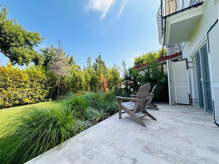 Duplex cu 5 camere cu Canalizare în Central