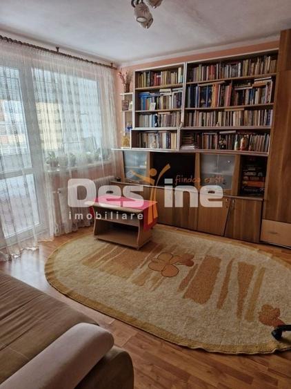 Apartament cu 2 camere decomandat, mobilat în Central