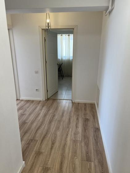 Apartament de inchiriat , 2 camere+loc de parcare - 5