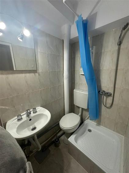 Apartament cu 2 camere nedecomandat în Podu Roș