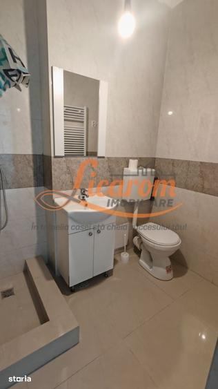 Spațiu comercial, de 65 mp, în Central