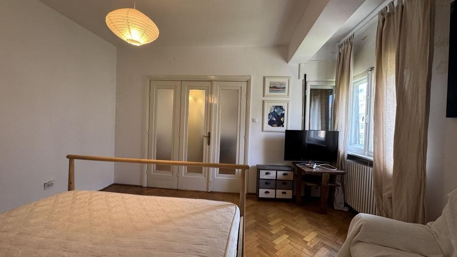 Apartament cu 2 camere semidecomandat, mobilat în Gara de Nord