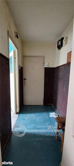 Apartament cu 4 camere semidecomandat în Copou
