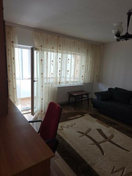 apartament cu 1 camera de inchiriat - 1