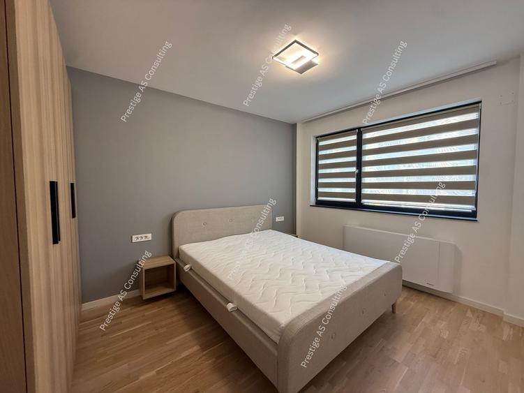 Apartament cu 3 camere semidecomandat, mobilat în Aradului