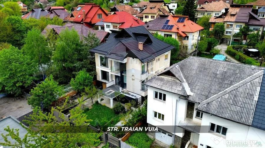 Casă cu 7 camere cu Teren 460 Mp în Traian