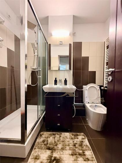 Apartament cu 2 camere decomandat în Centru Civic