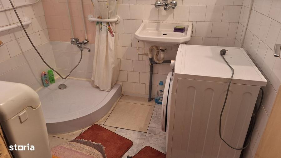 Casă cu 4 camere în Horia