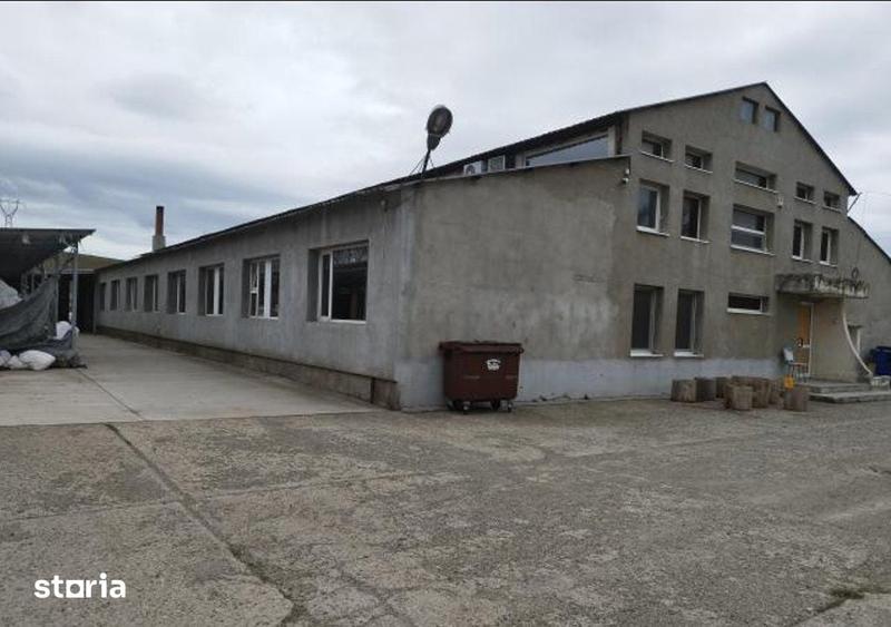 Spațiu comercial, de 1,100 mp, în Central