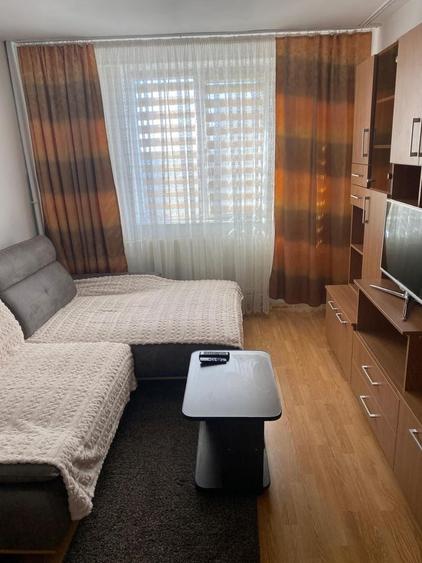 Inchiriez apartament cu 3 camere - 7