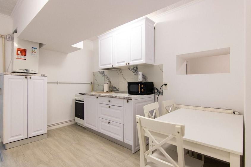 Apartament cu 2 camere nedecomandat, mobilat în Ferdinand