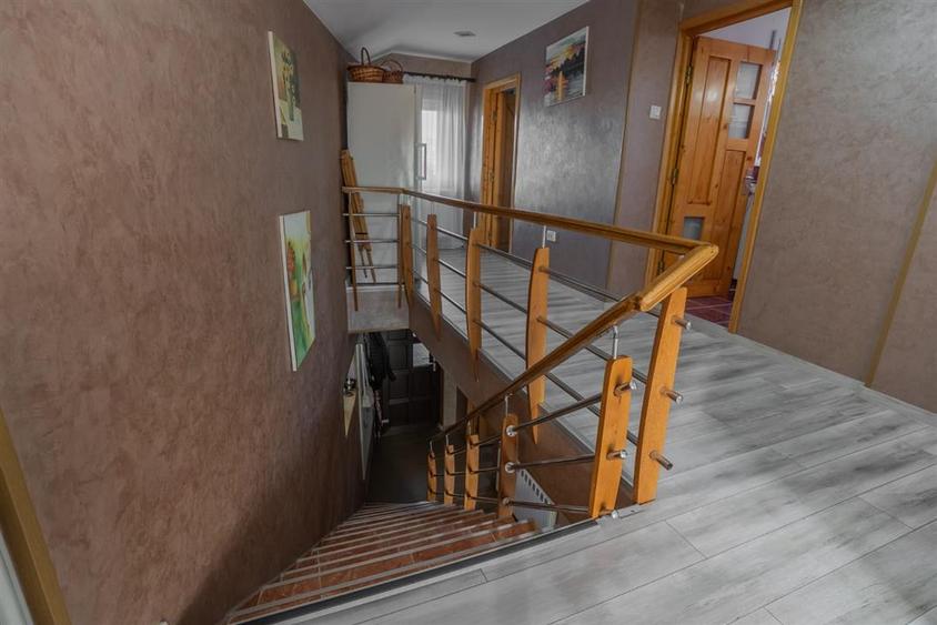 Casă cu 3 camere cu Teren 111 Mp în Tătărași