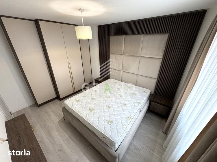 Apartament cu 3 camere semidecomandat, mobilat în Florești