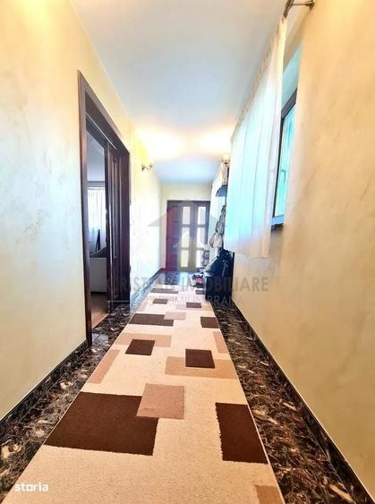 Casă cu 4 camere în Chercea