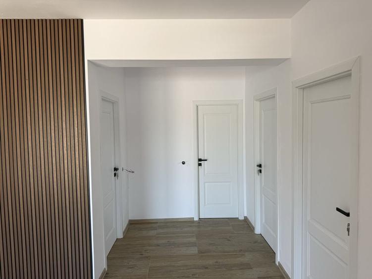 Casă cu 4 camere în Potârnichești