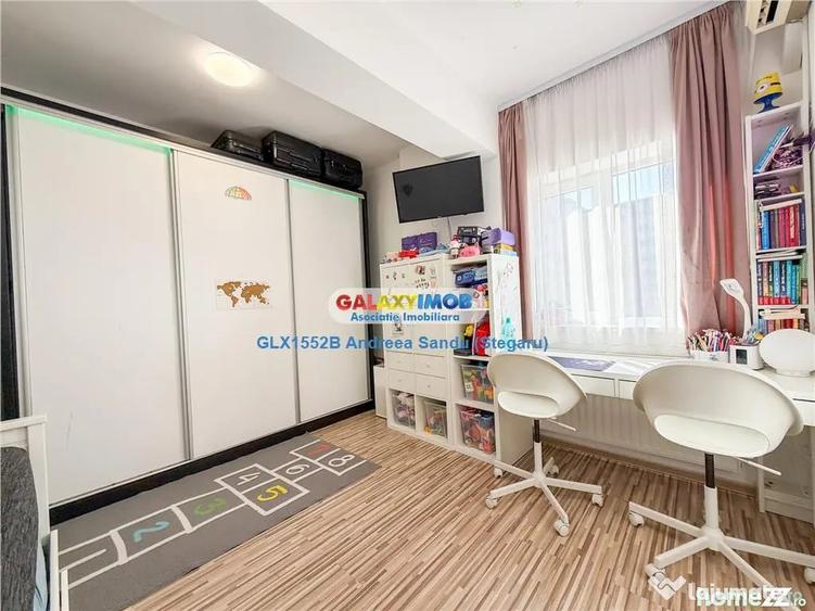 Apartament cu 3 camere semidecomandat în Militari