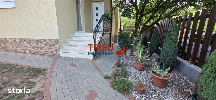 Casă cu 4 camere cu Teren 326 Mp în Central