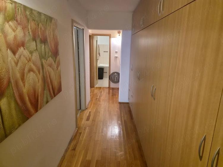 Apartament cu 2 camere decomandat în Girocului