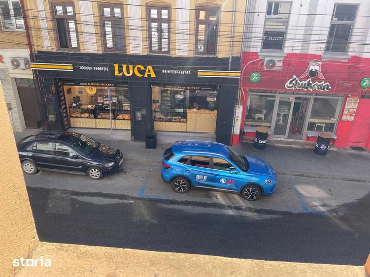Spațiu comercial, de 201 mp, în Central