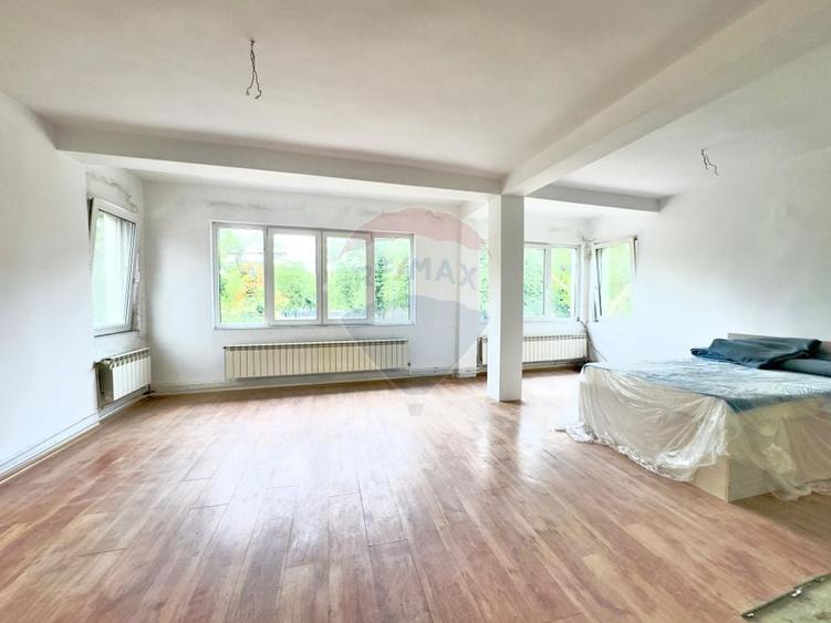 Casă individuală cu 3 camere cu Teren 60 Mp în Central