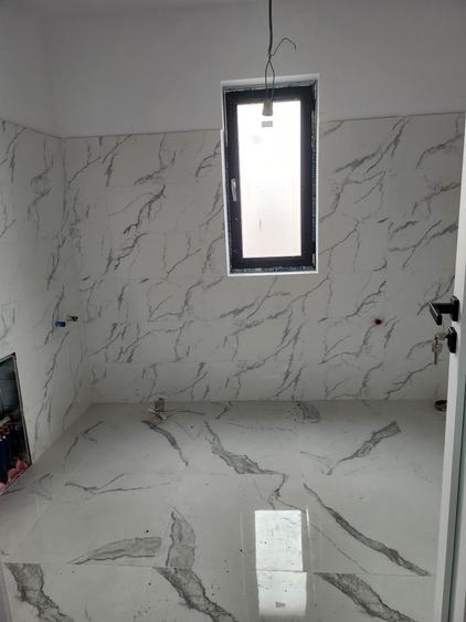 Casă cu 3 camere cu Canalizare în Mărgineni