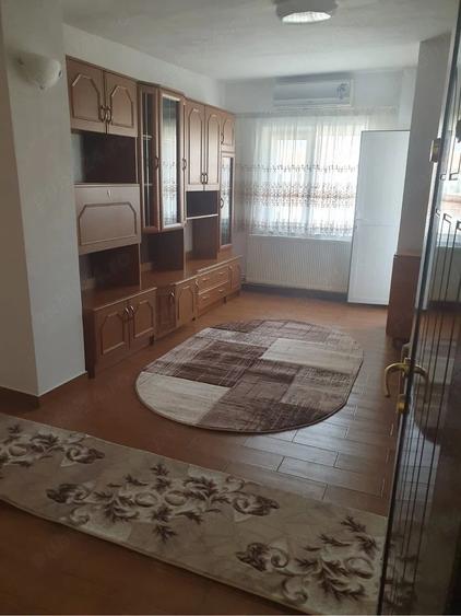 Apartament cu 2 camere nedecomandat în Central