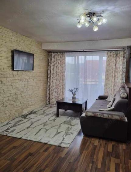 Apartament cu 3 camere semidecomandat, mobilat în Florești — fotografia 2