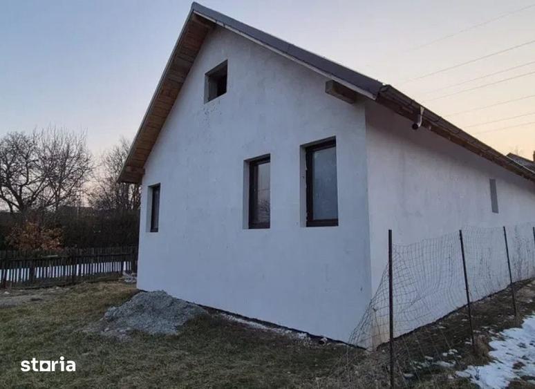Casă cu 3 camere cu Teren 500 Mp în Ciritei