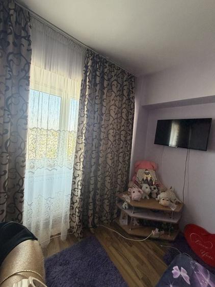 Apartament cu 2 camere decomandat în Micro 5